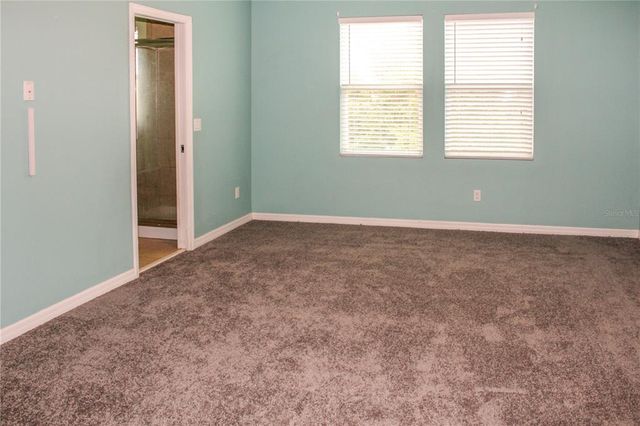 2572 LIMERICK CIRCLE, Grand Island, FL 32735