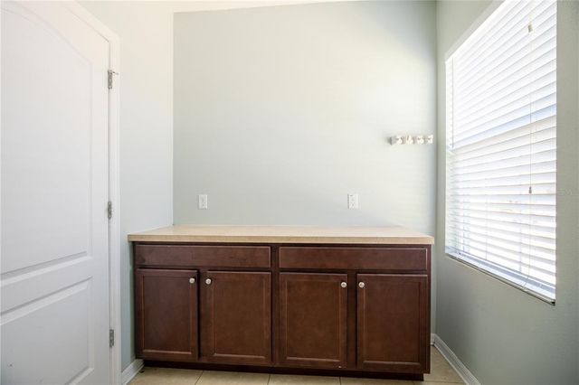 2572 LIMERICK CIRCLE, Grand Island, FL 32735