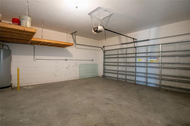 2572 LIMERICK CIRCLE, Grand Island, FL 32735