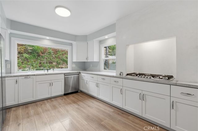 8788 Moorcroft Avenue, West Hills, CA 91304