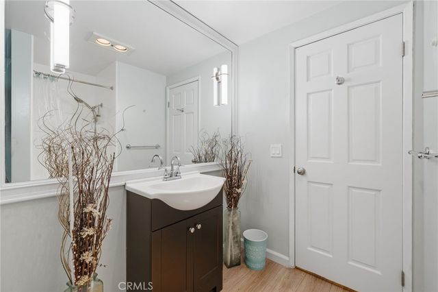 8788 Moorcroft Avenue, West Hills, CA 91304