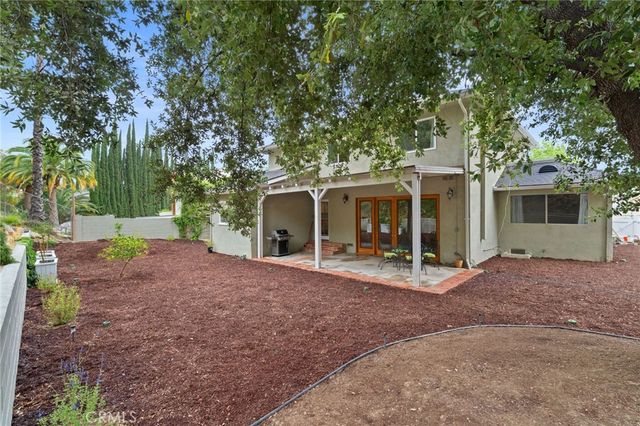 8788 Moorcroft Avenue, West Hills, CA 91304