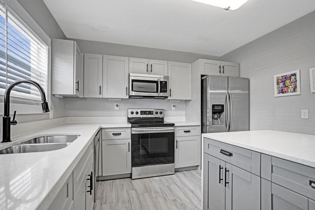 304 Wellesley Drive, Lake Worth Beach, FL 33460