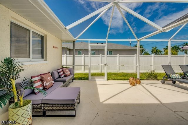 917 SW 23rd ST, Cape Coral, FL 33991