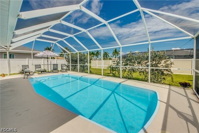 917 SW 23rd ST, Cape Coral, FL 33991