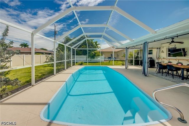 917 SW 23rd ST, Cape Coral, FL 33991