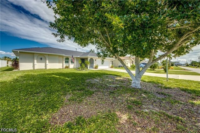 917 SW 23rd ST, Cape Coral, FL 33991