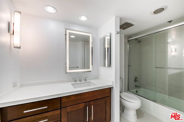 10660 Wilshire Boulevard 701, Los Angeles, CA 90024