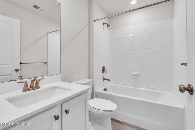 303 Mantoloking Drive, Jackson, NJ 08527