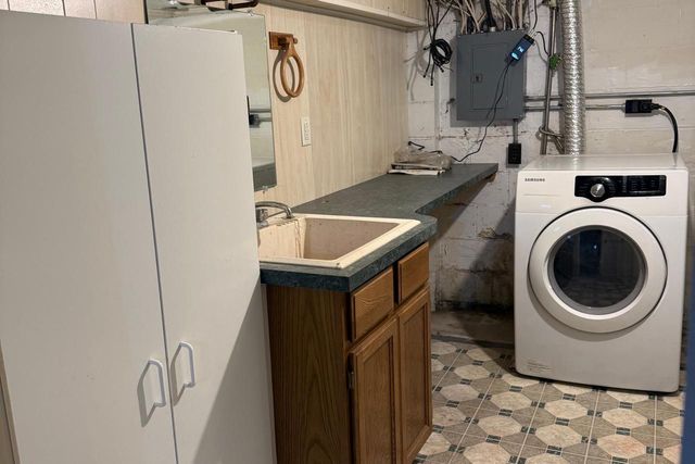 1779 BADGER STREET, Green Bay, WI 54303