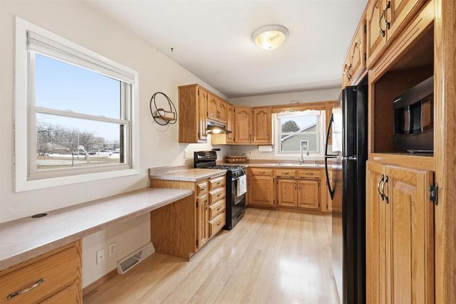 1779 BADGER STREET, Green Bay, WI 54303