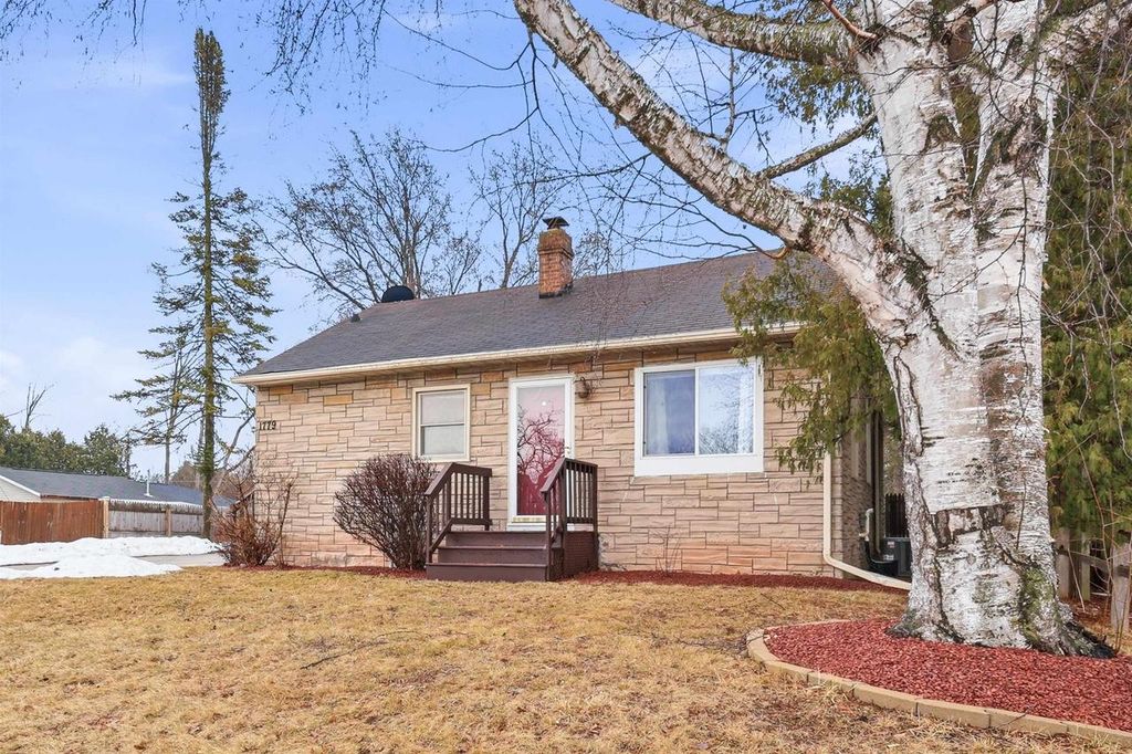 1779 BADGER STREET, Green Bay, WI 54303