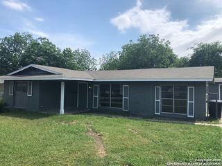 411 LADDIE PL, San Antonio, TX 78201