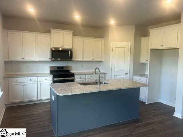 133 Edgewood Farms Court, Easley, SC 29640