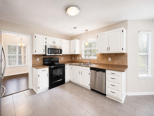 237 Smithfield Avenue, Summerville, SC 29485