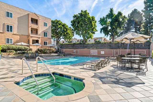 3440 Lebon Dr 4217, University City, CA 92122