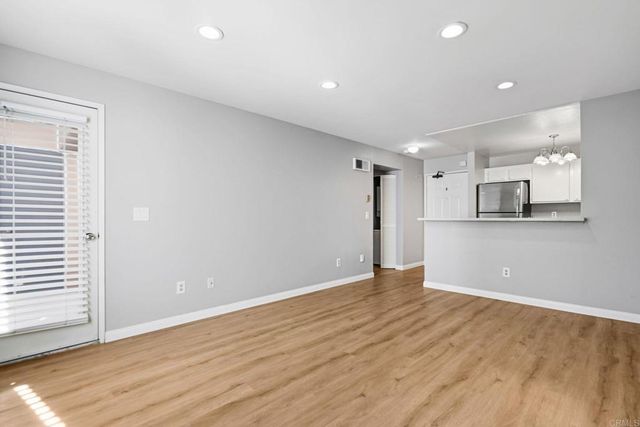 3440 Lebon Dr 4217, University City, CA 92122