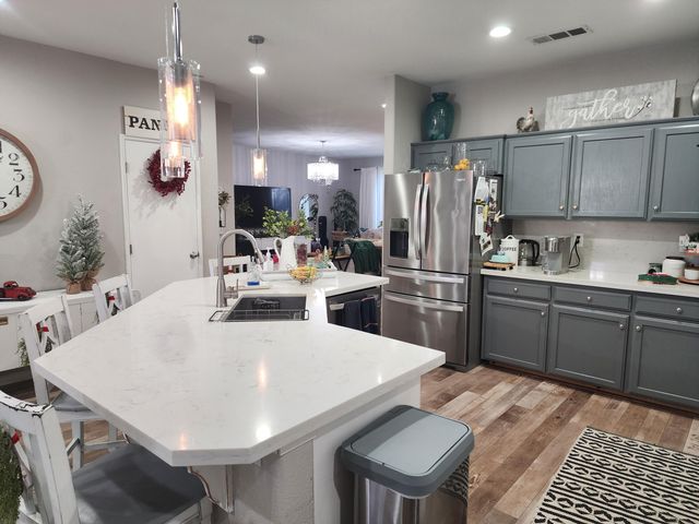 1750 Riesling Street, Tulare, CA 93274