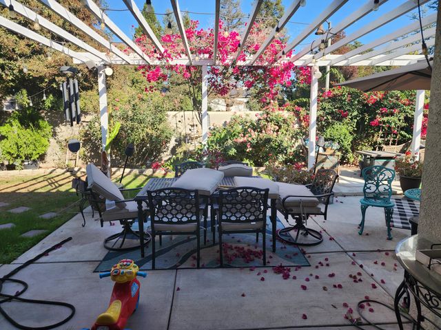 1750 Riesling Street, Tulare, CA 93274