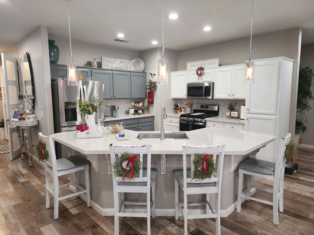 1750 Riesling Street, Tulare, CA 93274