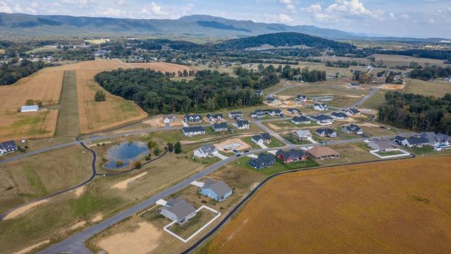 5145 RETRIEVER LN, Mcgaheysville, VA 22840