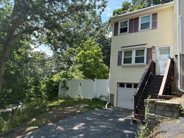 28 Mildred Ave 1, Worcester, MA 01603