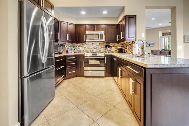 6684 NW 23rd Terrace, Boca Raton, FL 33496