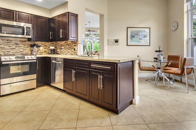 6684 NW 23rd Terrace, Boca Raton, FL 33496