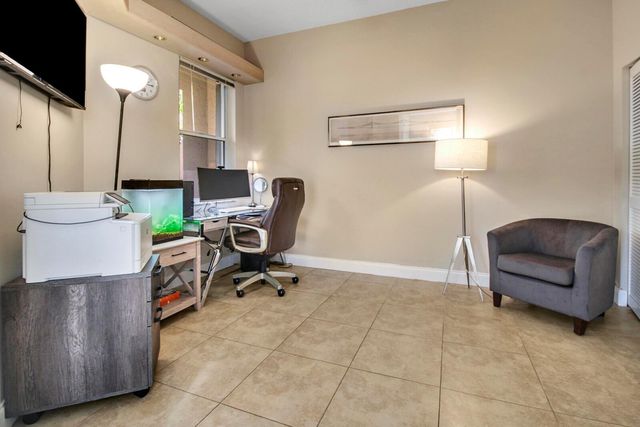 6684 NW 23rd Terrace, Boca Raton, FL 33496