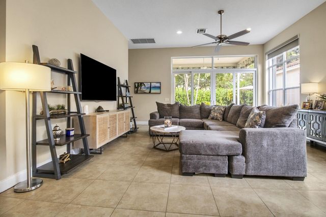 6684 NW 23rd Terrace, Boca Raton, FL 33496