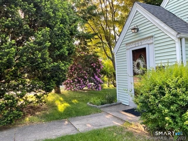 203 Toms Road, Stamford, CT 06906