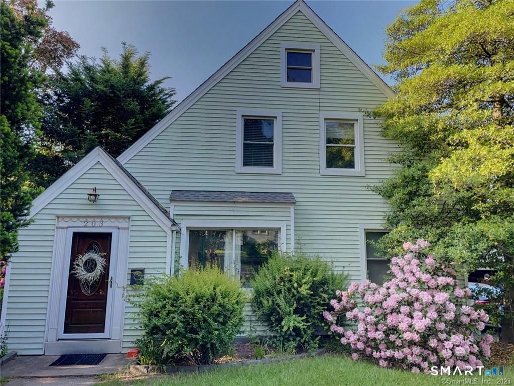 203 Toms Road, Stamford, CT 06906