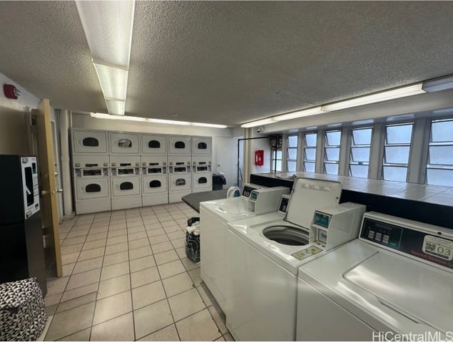 2465 Kuhio Avenue 304, Honolulu, HI 96815
