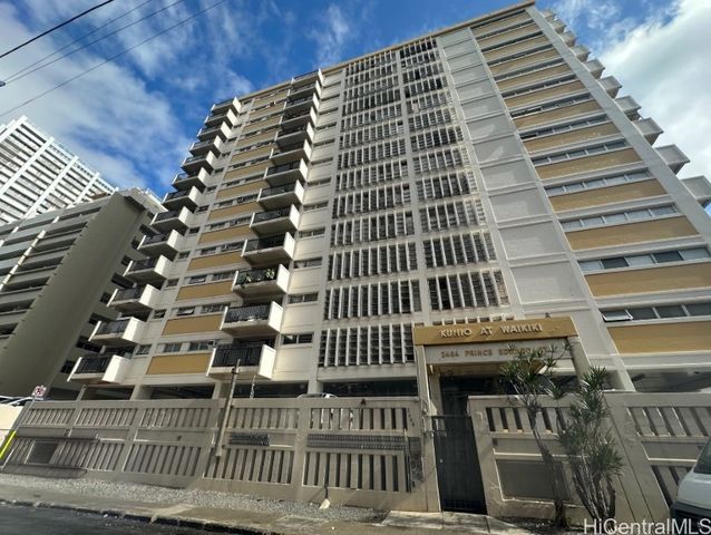 2465 Kuhio Avenue 304, Honolulu, HI 96815