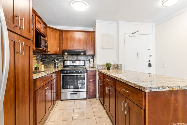 2465 Kuhio Avenue 304, Honolulu, HI 96815
