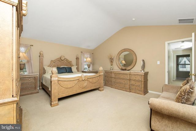 1304 SASSAFRAS LN, Williamstown, NJ 08094