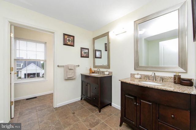 1304 SASSAFRAS LN, Williamstown, NJ 08094