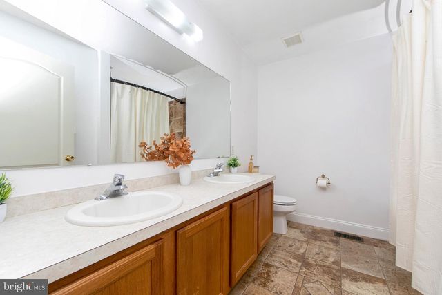 1304 SASSAFRAS LN, Williamstown, NJ 08094