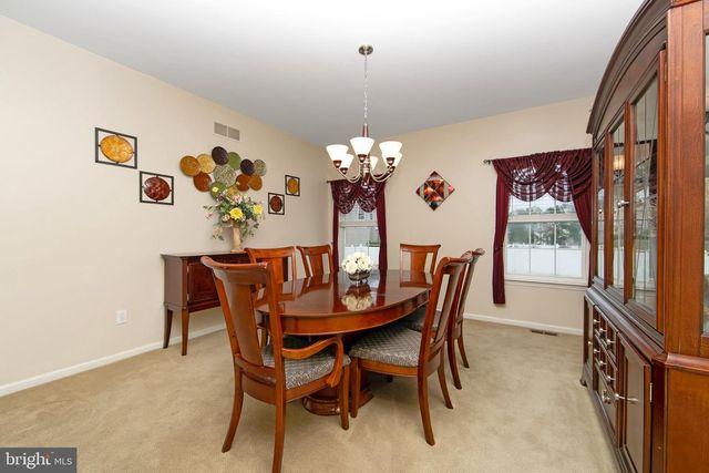 1304 SASSAFRAS LN, Williamstown, NJ 08094