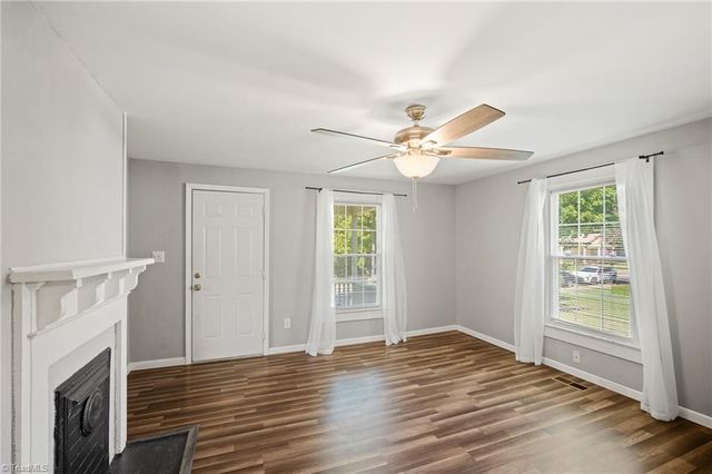 59 Park Circle, Lexington, NC 27295