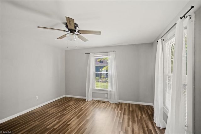 59 Park Circle, Lexington, NC 27295