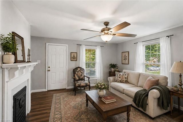 59 Park Circle, Lexington, NC 27295