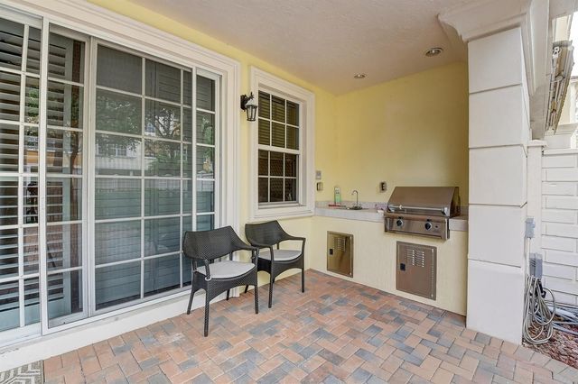 5645 NE Trieste Way, Boca Raton, FL 33487