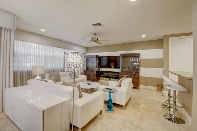 5645 NE Trieste Way, Boca Raton, FL 33487