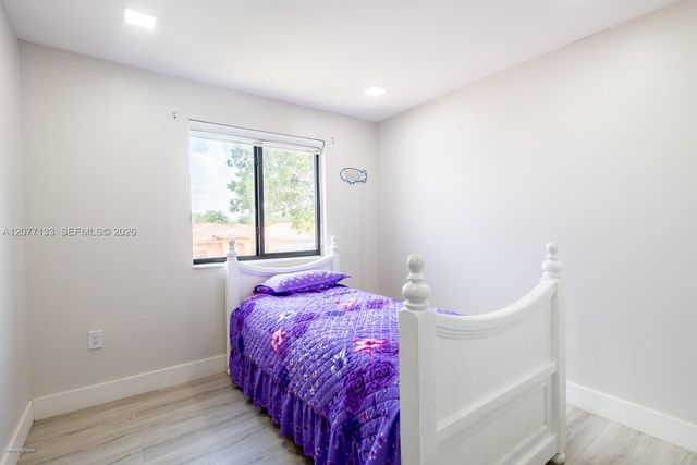 8126 NW 199th Terrace, Hialeah, FL 33015