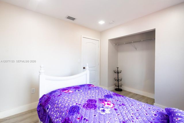 8126 NW 199th Terrace, Hialeah, FL 33015