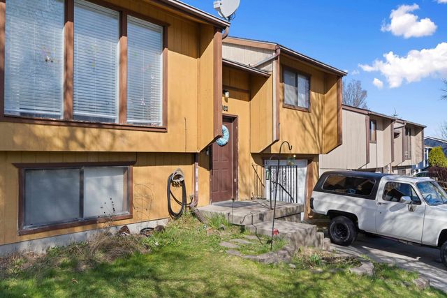 902 S Calvin Rd, Spokane Valley, WA 99037