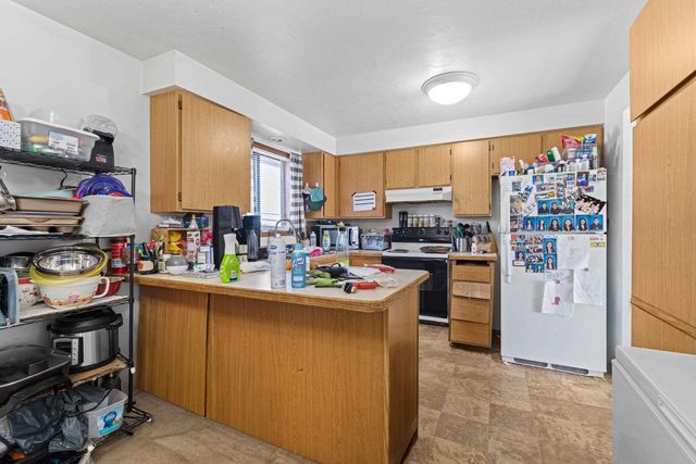 902 S Calvin Rd, Spokane Valley, WA 99037