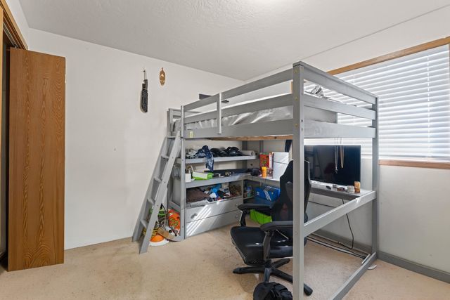 902 S Calvin Rd, Spokane Valley, WA 99037