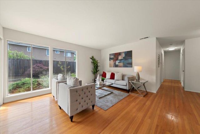 1515 Jasper Drive, Sunnyvale, CA 94087